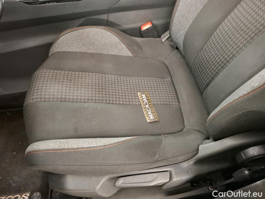  Peugeot  3008 PEUGEOT  / 2020 / 5P / SUV BlueHDi 130 S&S EAT8 Active Pack #22