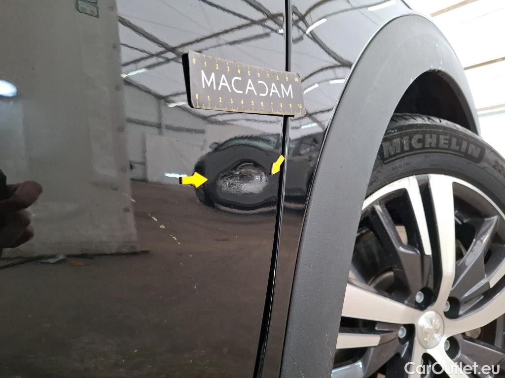  Peugeot  3008 PEUGEOT  / 2020 / 5P / SUV 1.6 HYBRID 225 E-EAT8 Allure Pack #2