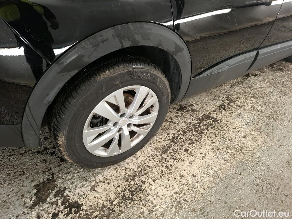  Peugeot  3008 PEUGEOT  / 2020 / 5P / SUV BlueHDi 130 S&S EAT8 Active Pack #28