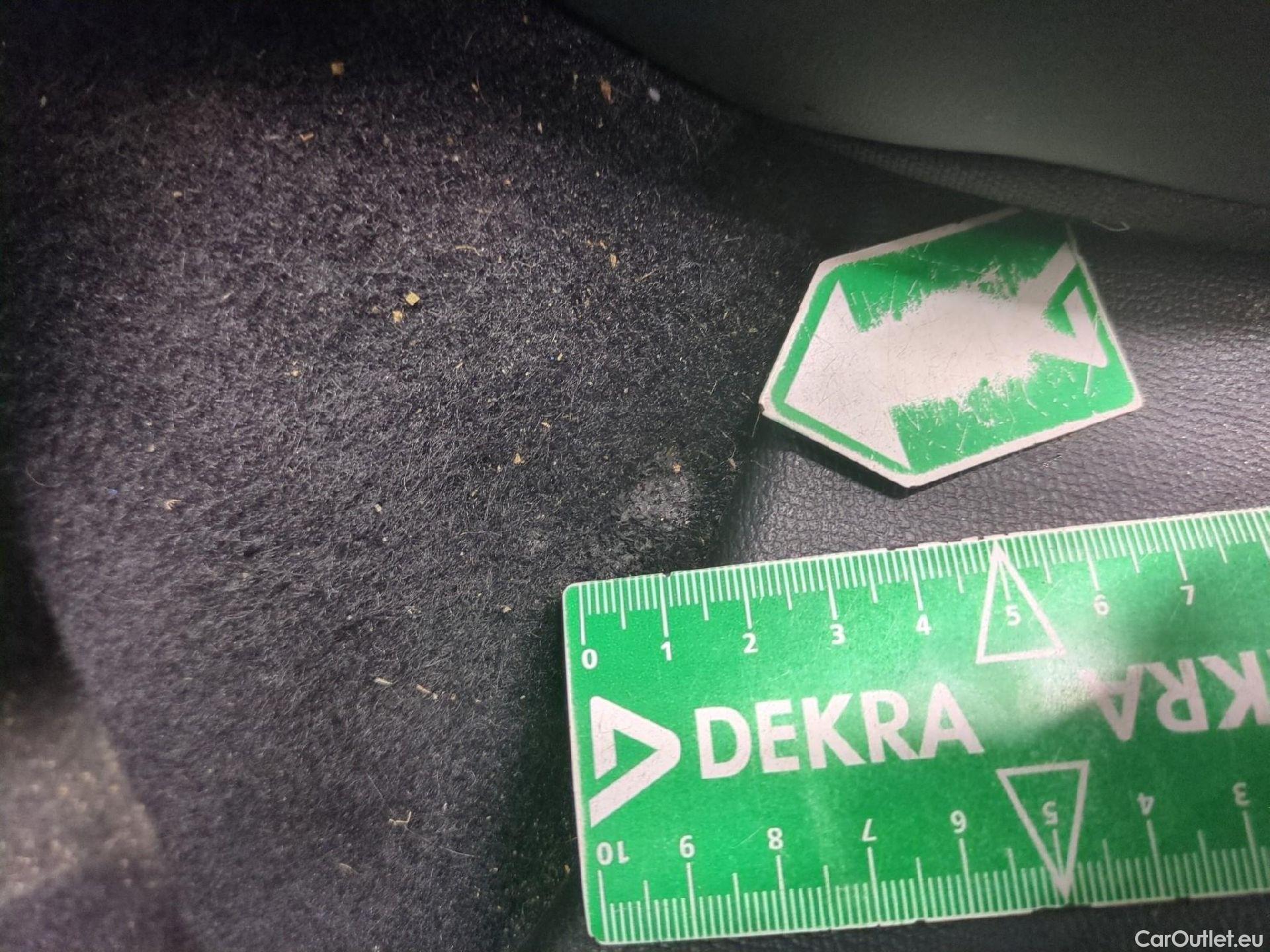  Peugeot  2008  Allure Business 1.2 PureTech 130CV BVA8 E6d #32