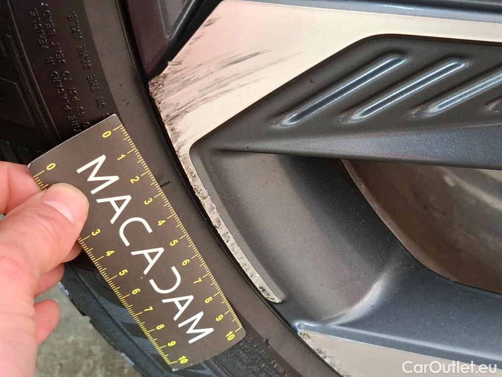  Hyundai  Tucson HYUNDAI  / 2020 / 5P / SUV 1.6 PHEV 265 HTRAC BUSINESS 4WD AUTO #39