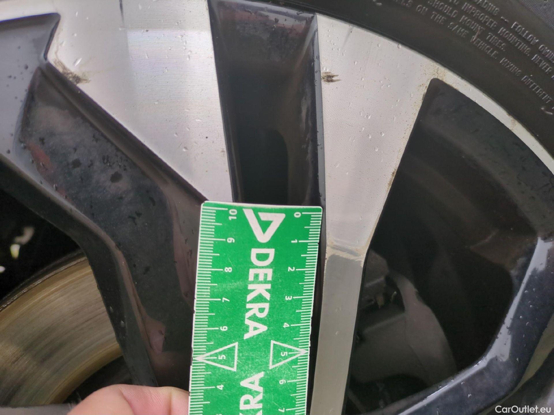  Peugeot  2008  Allure Business 1.2 PureTech 130CV BVA8 E6d #19