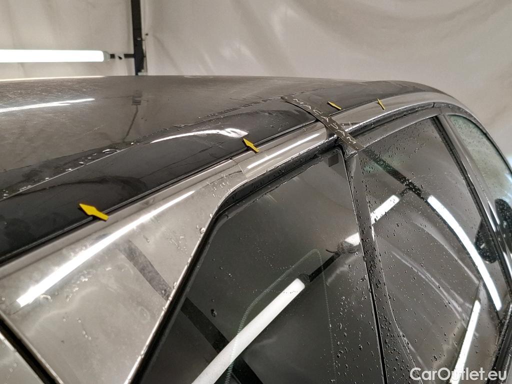  Peugeot  3008 PEUGEOT  / 2020 / 5P / SUV BlueHDi 130 S&S EAT8 Active Pack #18