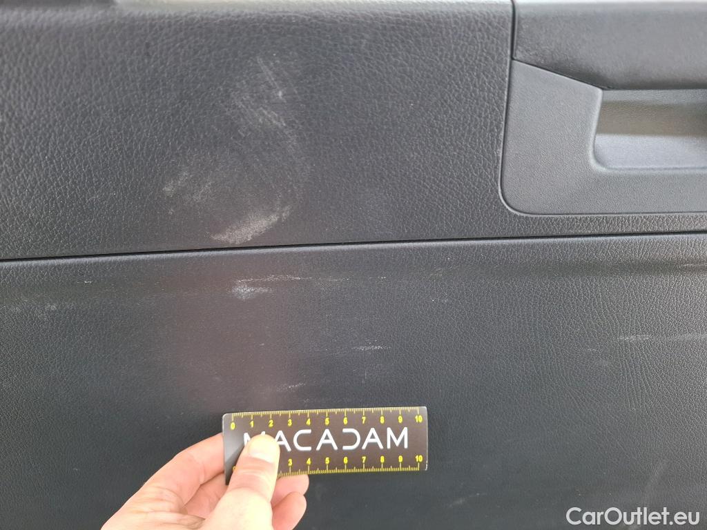  Mercedes  GLA MERCEDES-BENZ  / 2020 / 5P / SUV 2.0  200 D BUSINESS LINE DCT #12