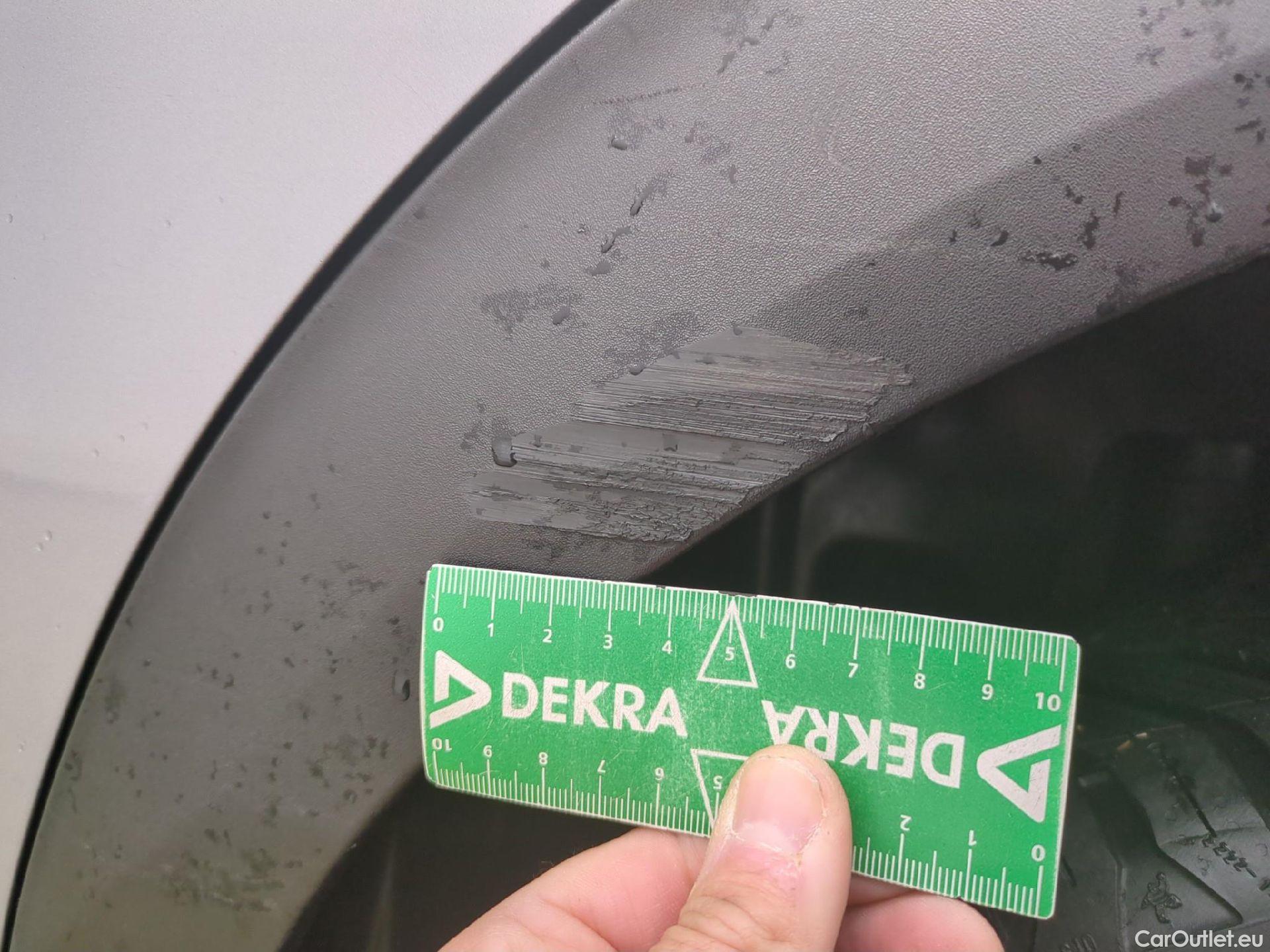  Peugeot  2008  Allure Business 1.2 PureTech 130CV BVA8 E6d #36