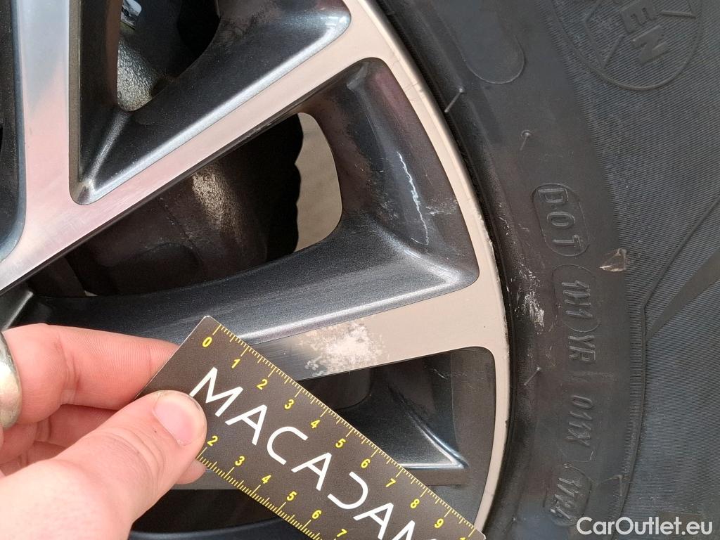  Hyundai  Tucson HYUNDAI  / 2018 / 5P / SUV 1.6 CRDI 136 PREMIUM #2