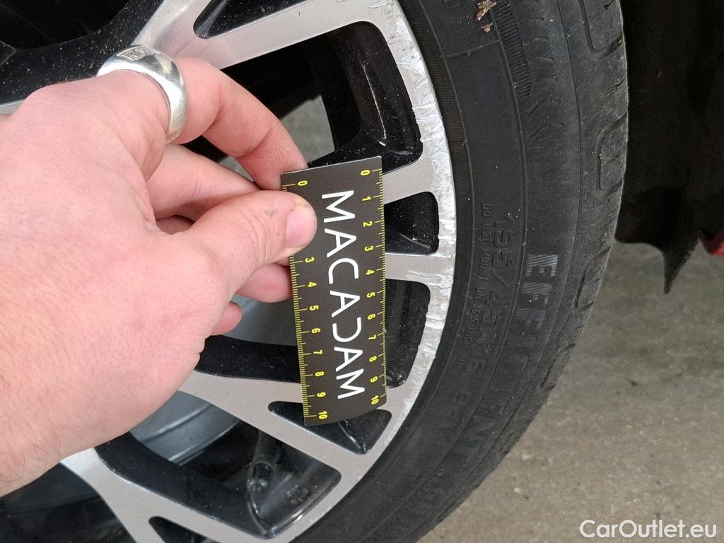  Fiat  500 FIAT  / 2015 / 3P / Berline Hybrid 1.0 BSG 70 ch Dolcevita Plus #35