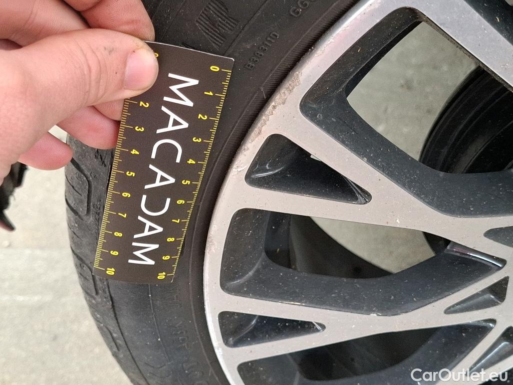  Fiat  500 FIAT  / 2015 / 3P / Berline Hybrid 1.0 BSG 70 ch Dolcevita Plus #37