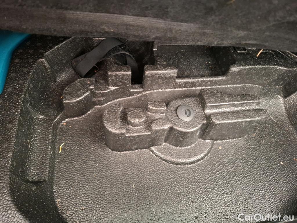  Fiat  500 FIAT  / 2020 / 3P / Berline 42kWh Icône #8