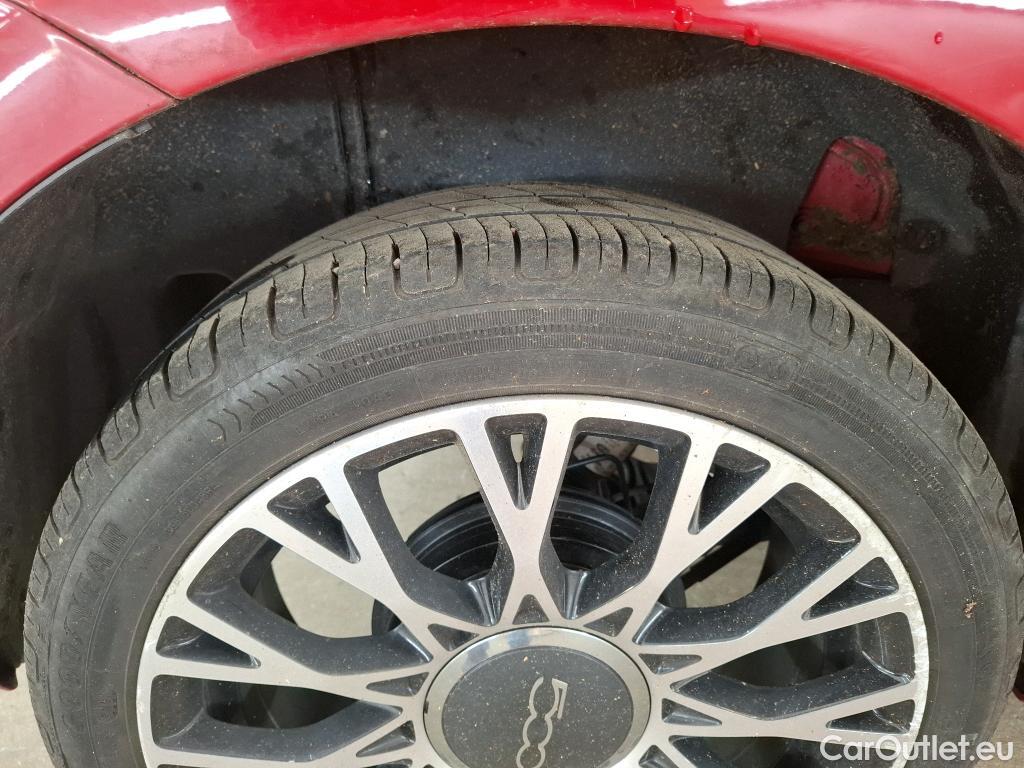  Fiat  500 FIAT  / 2015 / 3P / Berline Hybrid 1.0 BSG 70 ch Dolcevita Plus #47