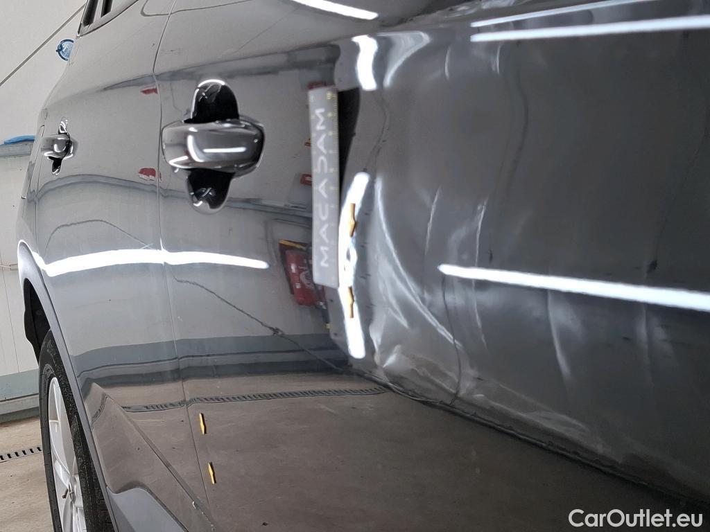  Opel   Grandland X Grandland X Elegance Business 1.5 130CV BVA8 E6d #10