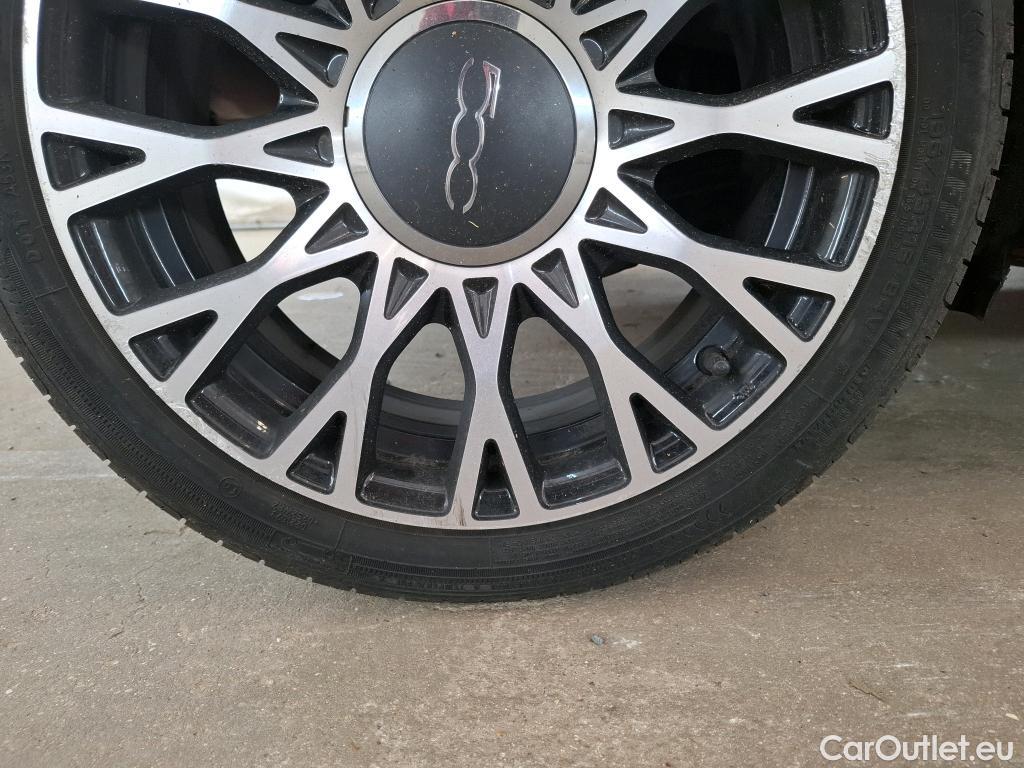  Fiat  500 FIAT  / 2015 / 3P / Berline Hybrid 1.0 BSG 70 ch Dolcevita Plus #48