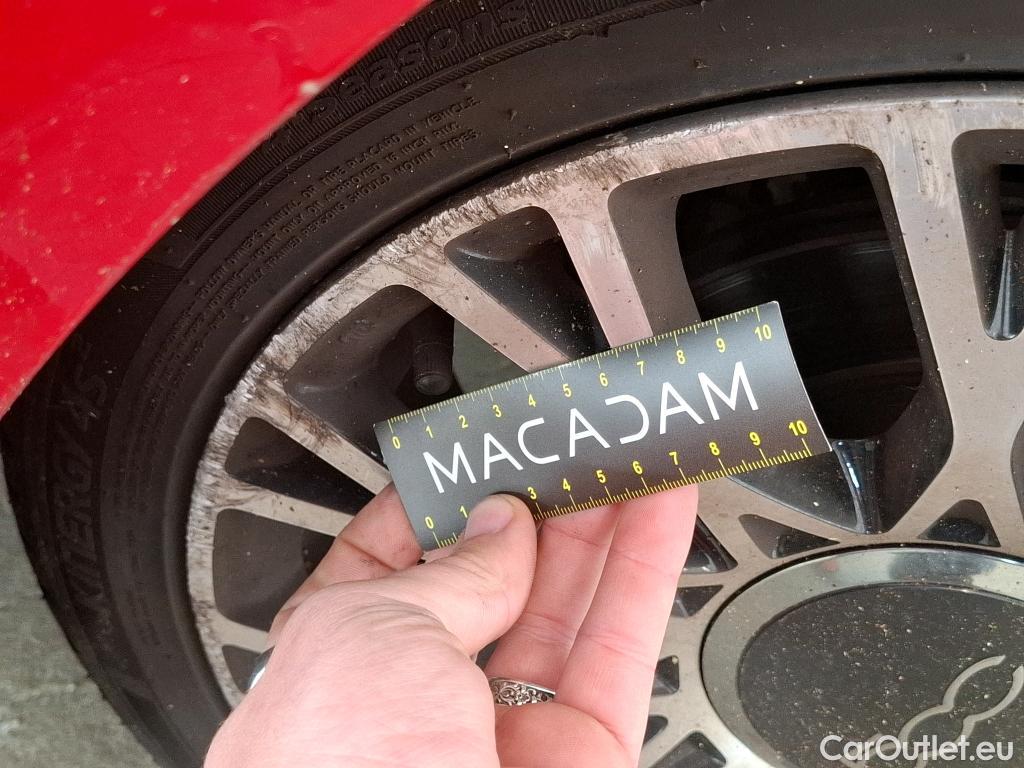  Fiat  500 FIAT  / 2015 / 3P / Berline Hybrid 1.0 BSG 70 ch Dolcevita Plus #39