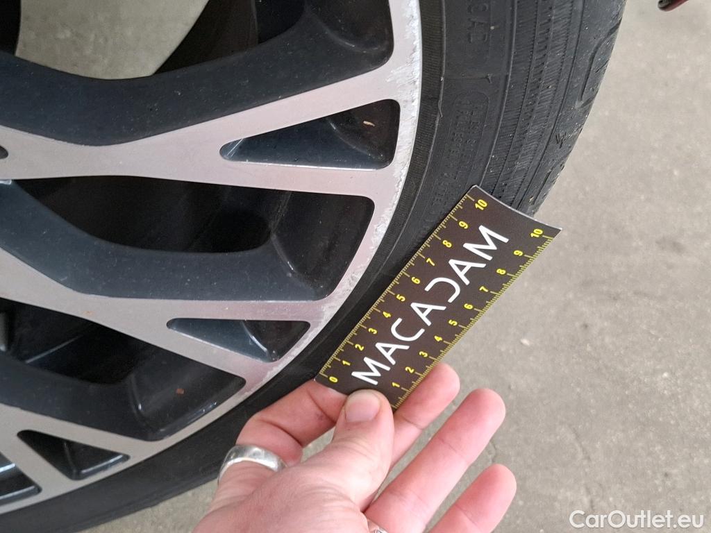  Fiat  500 FIAT  / 2015 / 3P / Berline Hybrid 1.0 BSG 70 ch Dolcevita Plus #31