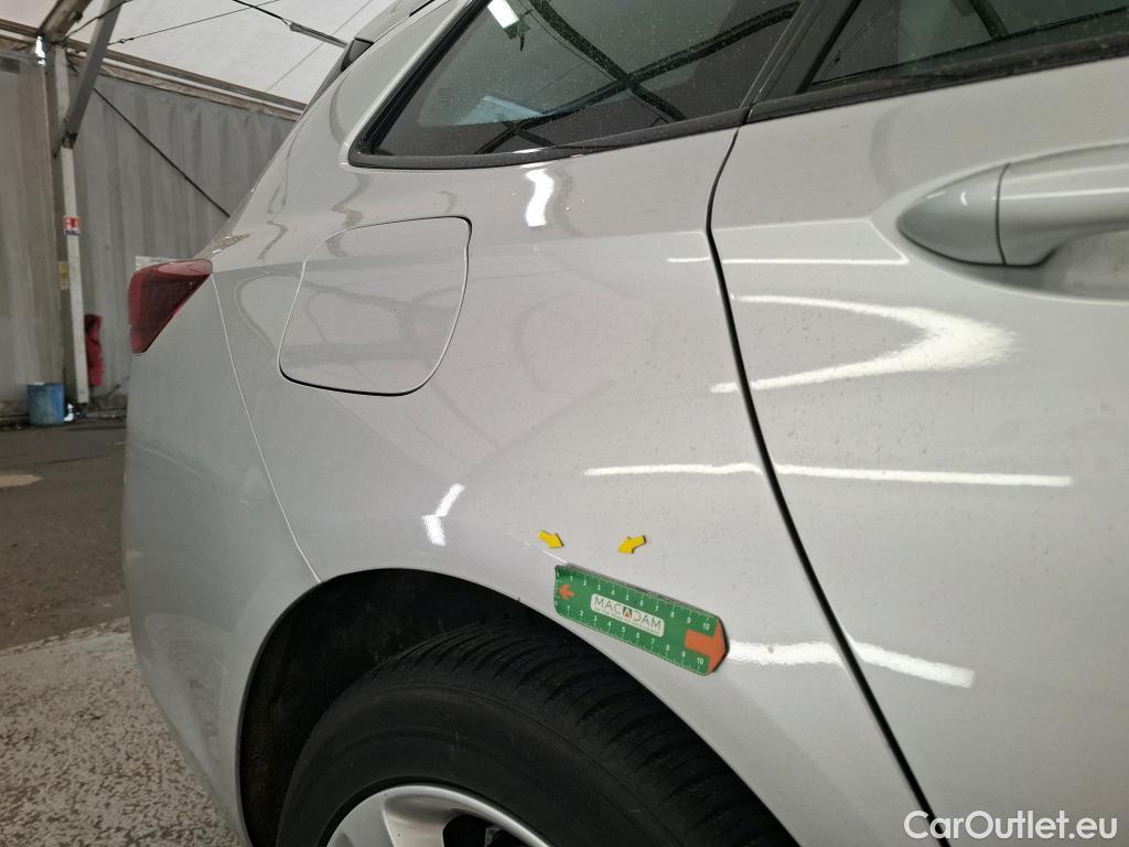  Opel  Insignia  B Sports Tourer Business Elegance 1.5 120CV BVA8 E6d #36