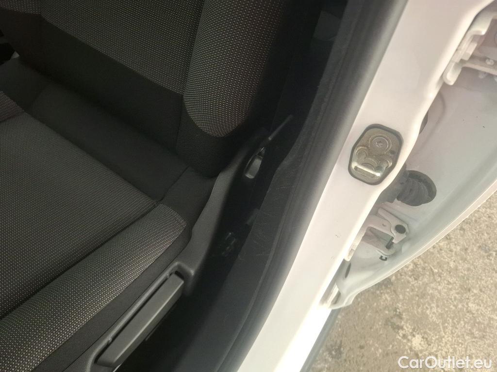  Citroen  C3  Feel Business 1.2 PureTech 80CV BVM5 E6d #3