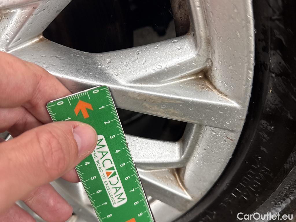  Fiat  500 FIAT  2015 3P Berline Hybrid 1.0 BSG 70 ch Dolcevita #4