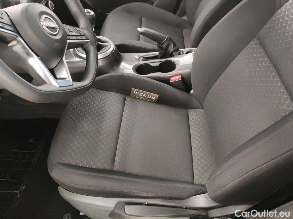  Nissan  Juke NISSAN  / 2019 / 5P / Crossover DIG-T 114 BVM6 Acenta #1