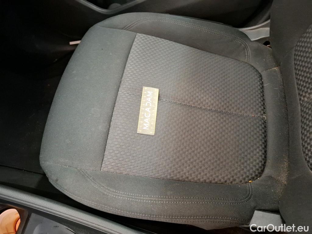  Bmw  X1 BMW  / 2019 / 5P / SUV sDrive16d Business Design DKG7 #26