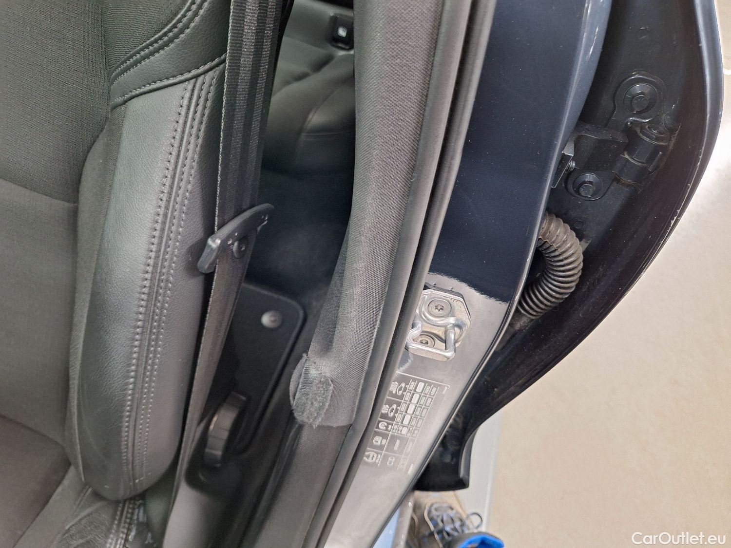  Volvo  V60 Volvo,  '18, Volvo  D3 Geartronic Momentum Pro 5d #41