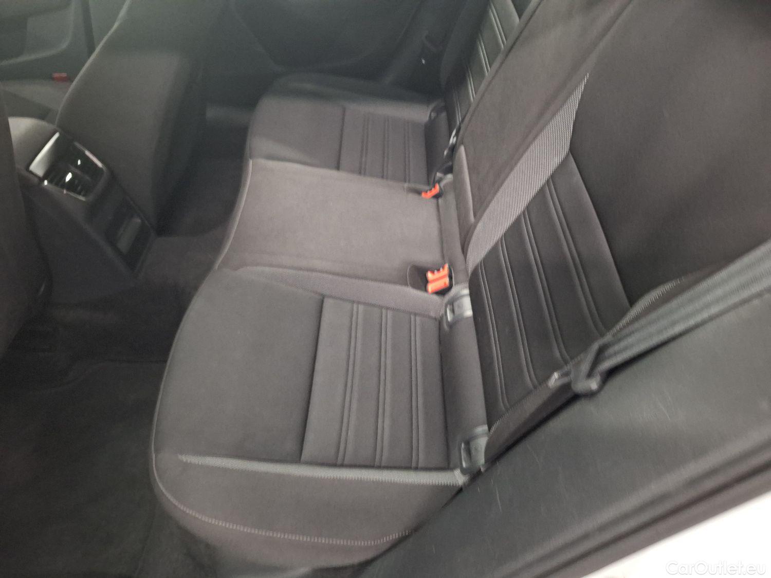  Skoda  Octavia Skoda,  Combi FL'16, Skoda  Combi 1.6 CRTDI GreenTec 85kW Ambiti #35