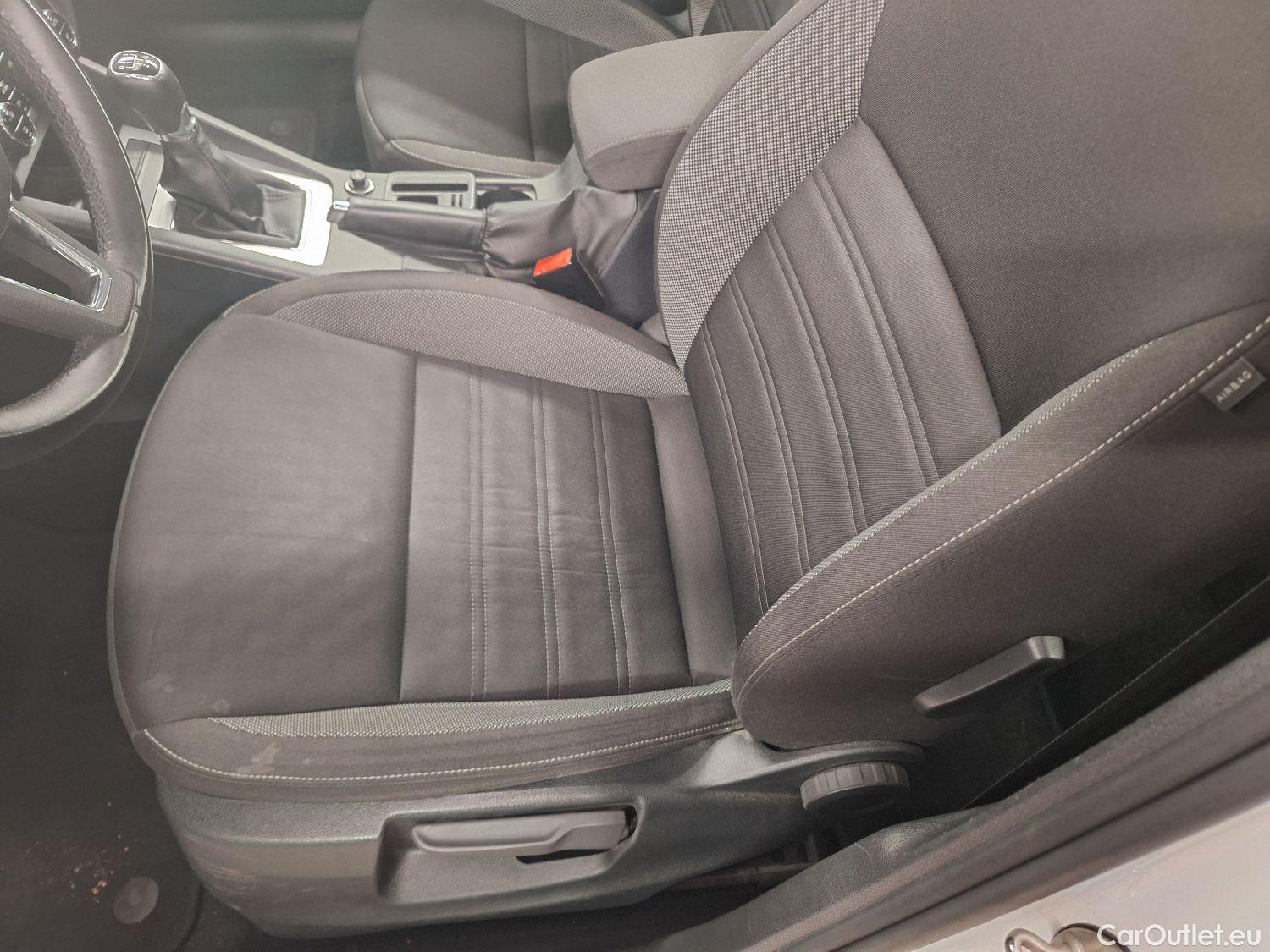  Skoda  Octavia Skoda,  Combi FL'16, Skoda  Combi 1.6 CRTDI GreenTec 85kW Ambiti #33