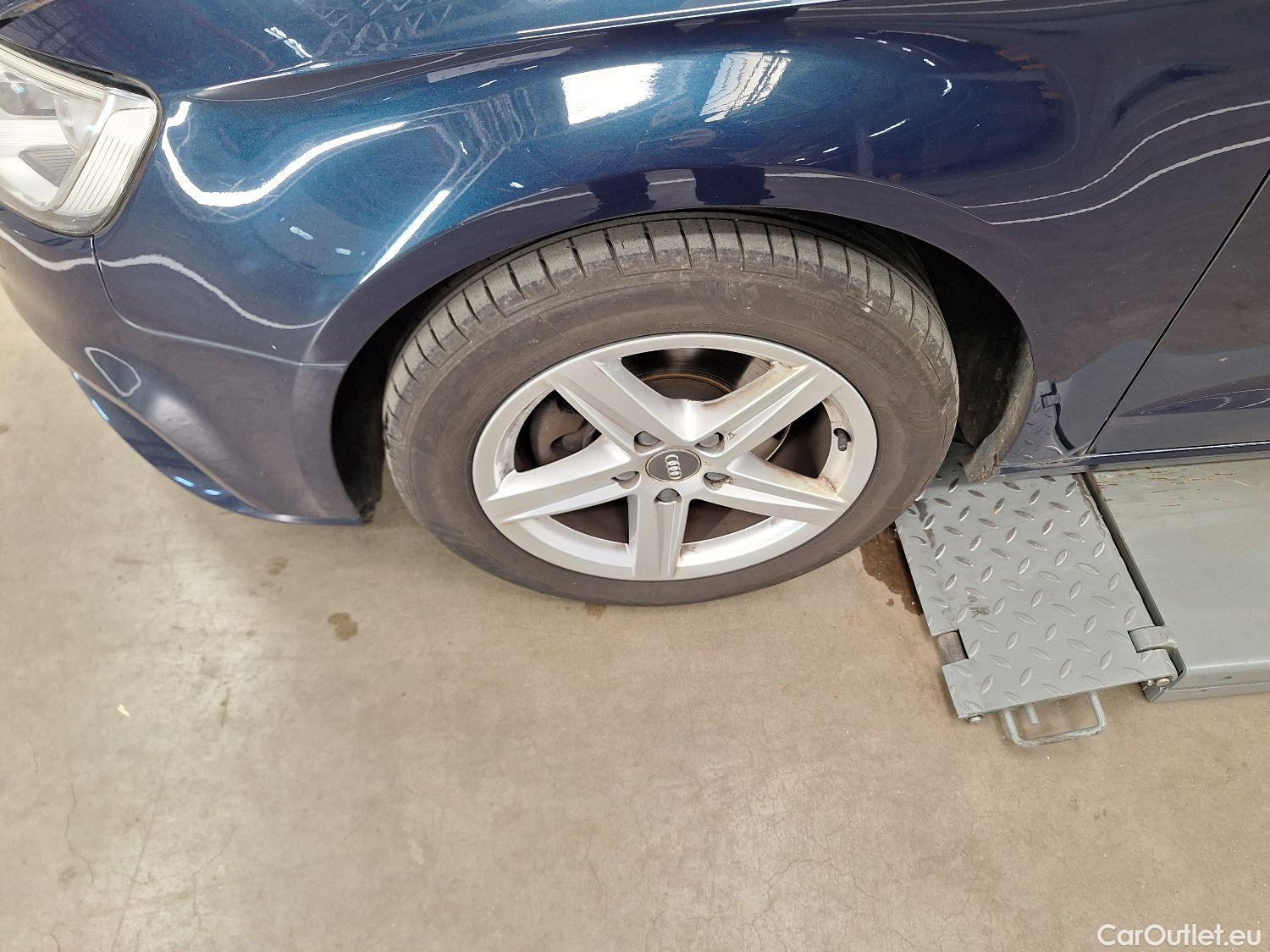  Audi  A3 Audi,  Sportback FL'16, Audi  Sportback 1.6 TDi 81kW 5d #38