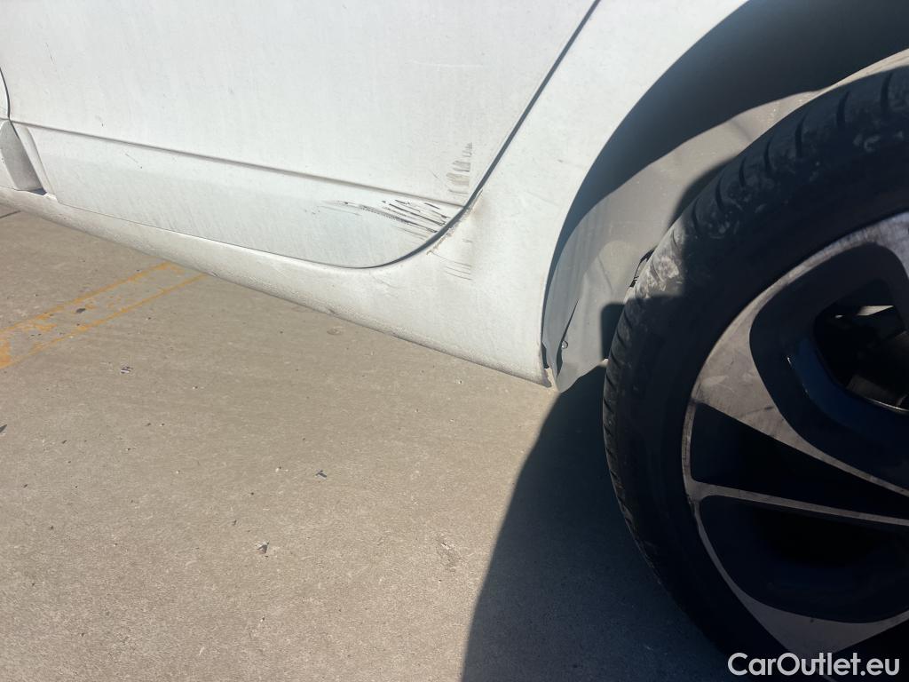  Renault  Megane RENAULT MÉGANE 5p 3G familiar Sp. Tou. Bose Energy dCi 130 S&S Euro 6 #1