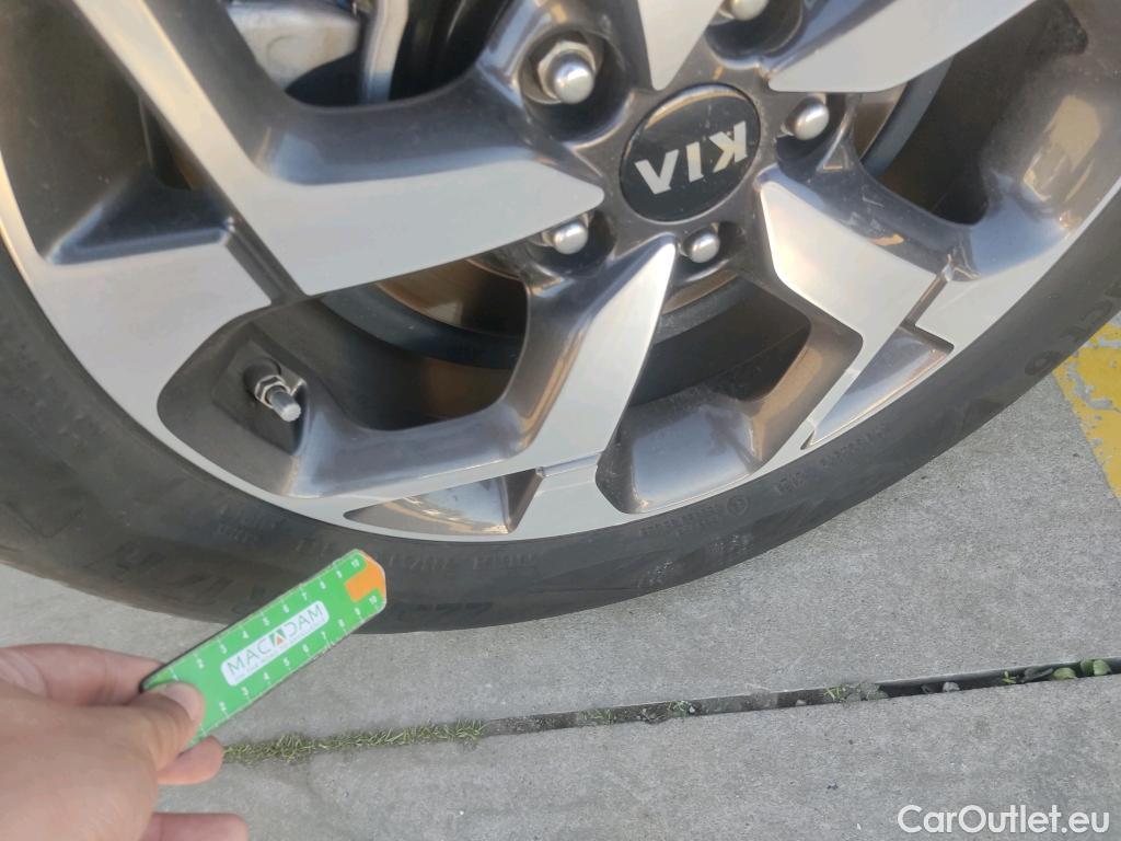  KIA  Sportage KIA  / 2018 / 5P / todoterreno 1.6 MHEV Business DCT 100kW (136CV) 4X2 #4