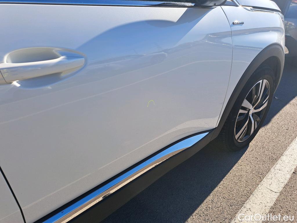  Peugeot  3008 PEUGEOT  / 2016 / 5P / todoterreno GT Line BlueHDi 132kW (180CV) S&S EAT8 #21