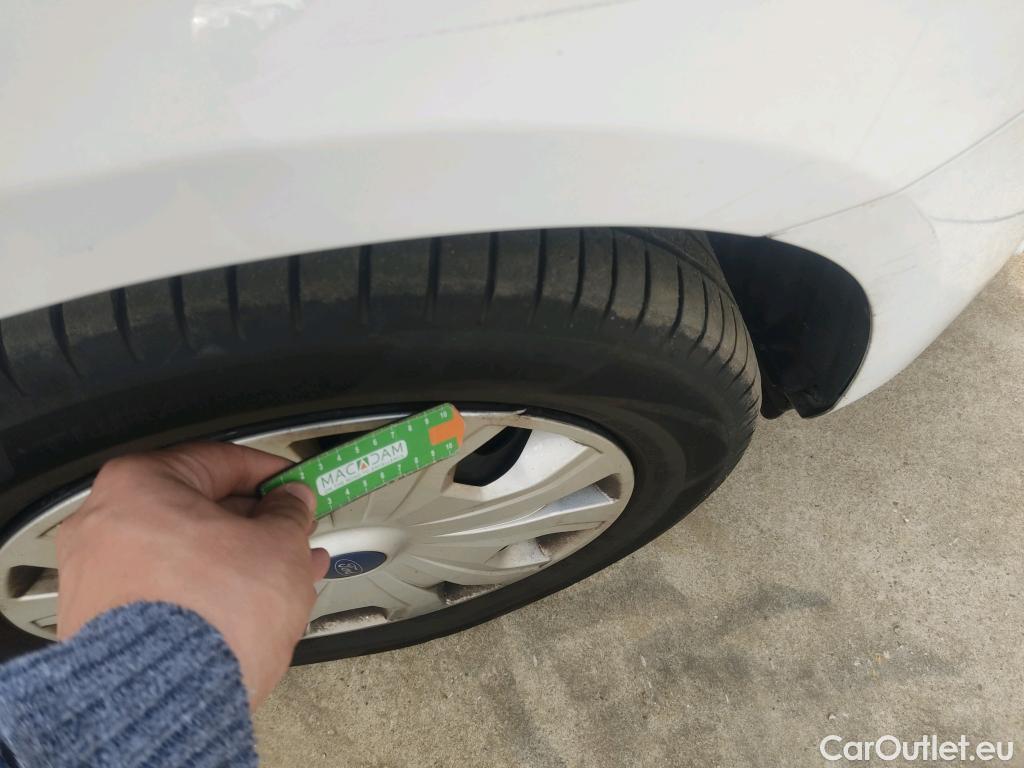  Ford  Transit Connect FORD /2013/4P/furgón Van 1.5 TDCi 74kW Trend 200 L1 #32