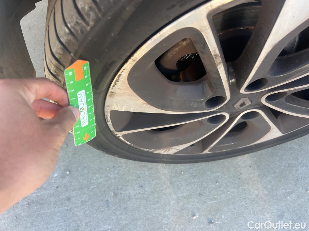  Renault  Megane RENAULT MÉGANE 5p 3G familiar Sp. Tou. Bose Energy dCi 130 S&S Euro 6 #13