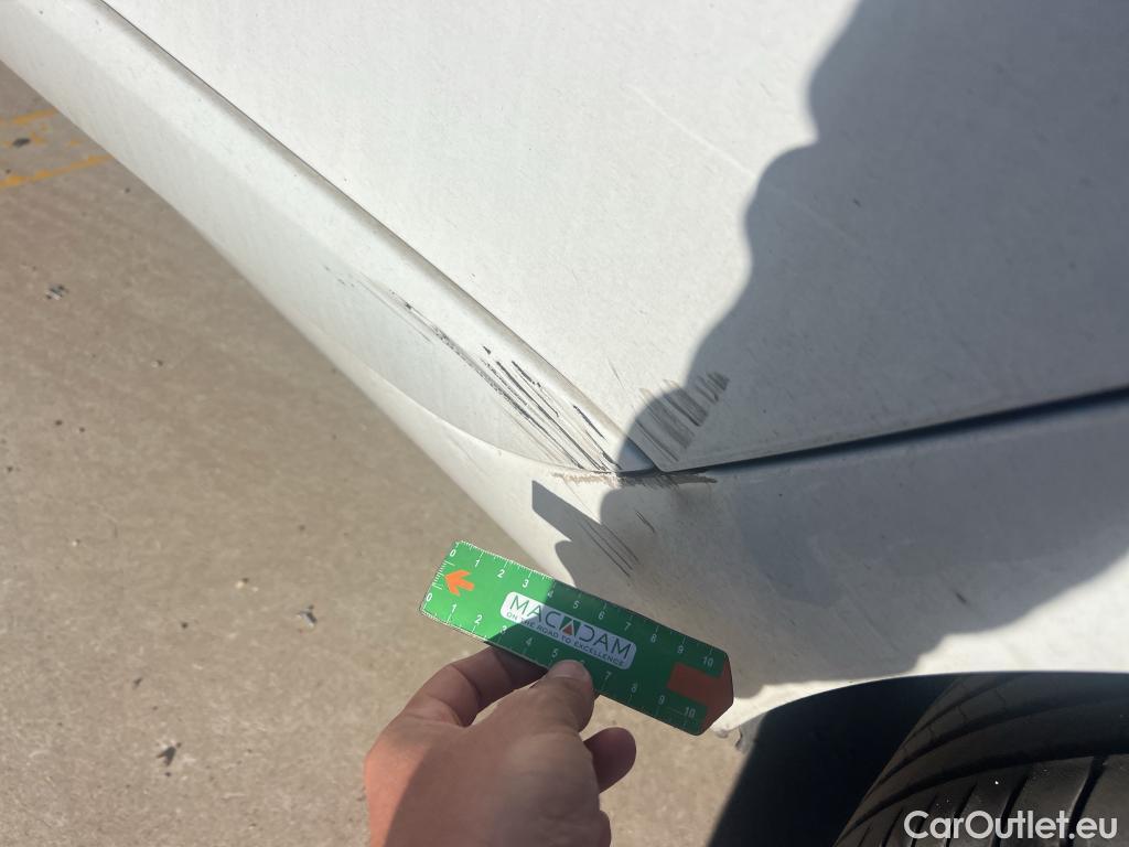  Renault  Megane RENAULT MÉGANE 5p 3G familiar Sp. Tou. Bose Energy dCi 130 S&S Euro 6 #5