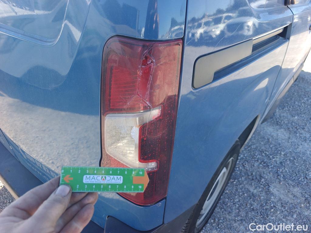  Peugeot  Partner PEUGEOT  / 2018 / 3P / furgón derivado de turismo Pro Standard 600kg BlueHDi 73kW #8