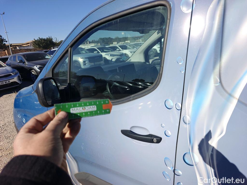  Peugeot  Partner PEUGEOT  / 2018 / 3P / furgón derivado de turismo Pro Standard 600kg BlueHDi 73kW #42