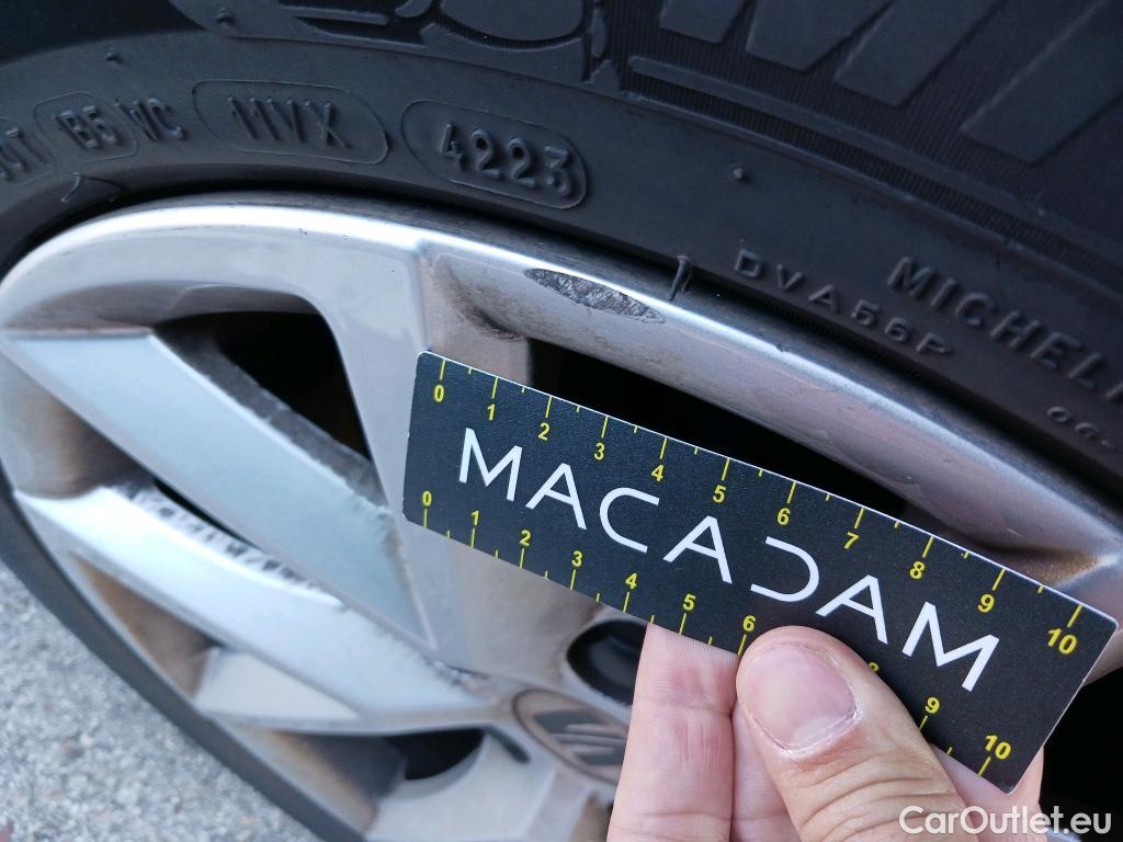  Land Rover  Discovery SEAT Nuevo León / 2020 / 5P / berlina con portón 2.0 TDI 85kW S&S Style Go (AC4) #38