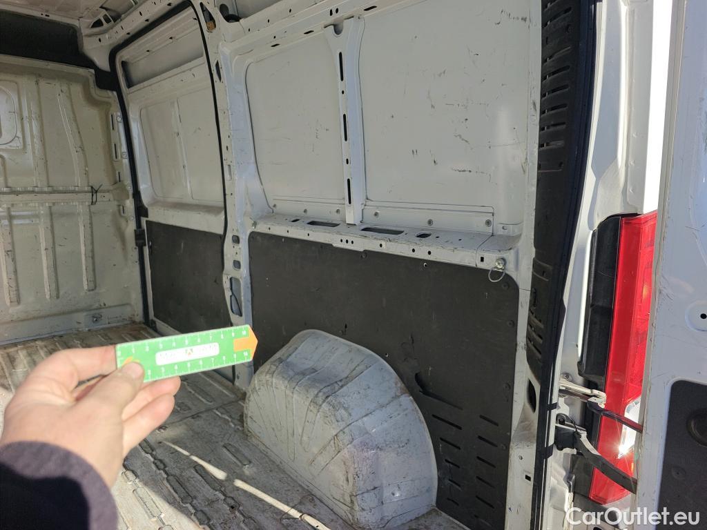  Citroen  Jumper CITROEN  / 2014 / 4P / furgón BlueHDi 103KW (140CV) Furgón 35L2H2 #13