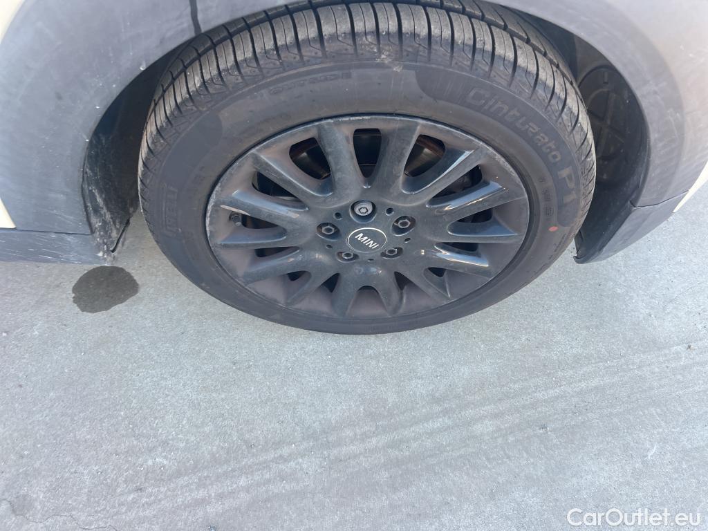  Mini  Cooper MINI MINI / 2014 / 5P / berlina con portón ONE 5 PUERTAS (CX) #4