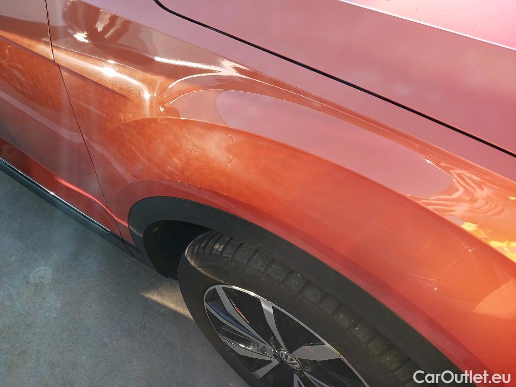  Volkswagen  T-ROC VOLKSWAGEN  / 2017 / 5P / todoterreno Advance Style 1.0 TSI 85kW (115CV) #10