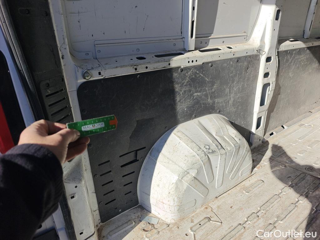  Citroen  Jumper CITROEN  / 2014 / 4P / furgón BlueHDi 103KW (140CV) Furgón 35L2H2 #2