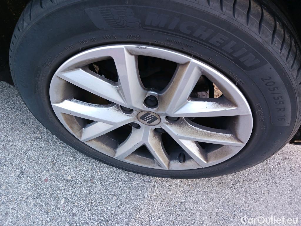  Land Rover  Discovery SEAT Nuevo León / 2020 / 5P / berlina con portón 2.0 TDI 85kW S&S Style Go (AC4) #37