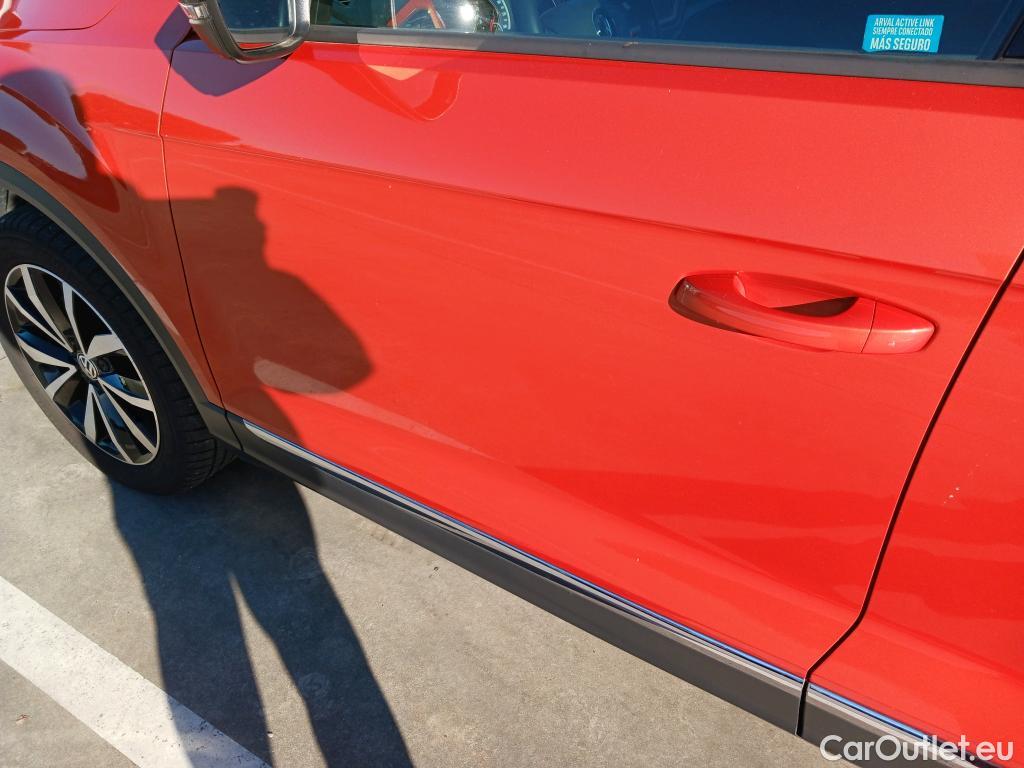  Volkswagen  T-ROC VOLKSWAGEN  / 2017 / 5P / todoterreno Advance Style 1.0 TSI 85kW (115CV) #24