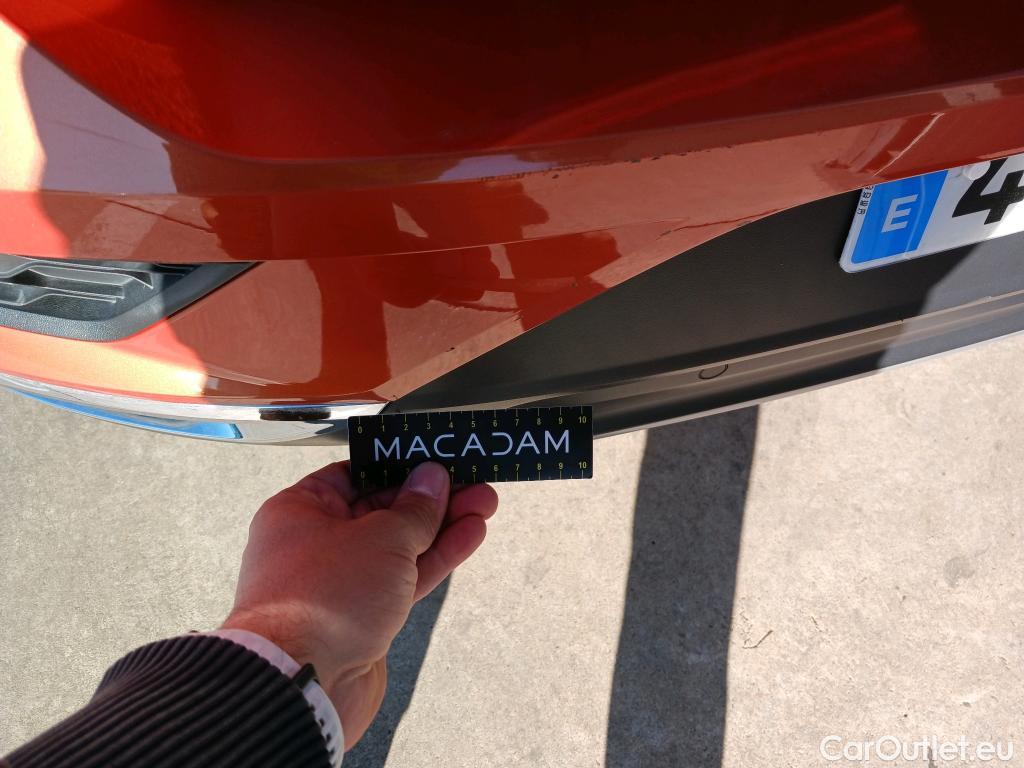  Volkswagen  T-ROC VOLKSWAGEN  / 2017 / 5P / todoterreno Advance Style 1.0 TSI 85kW (115CV) #17