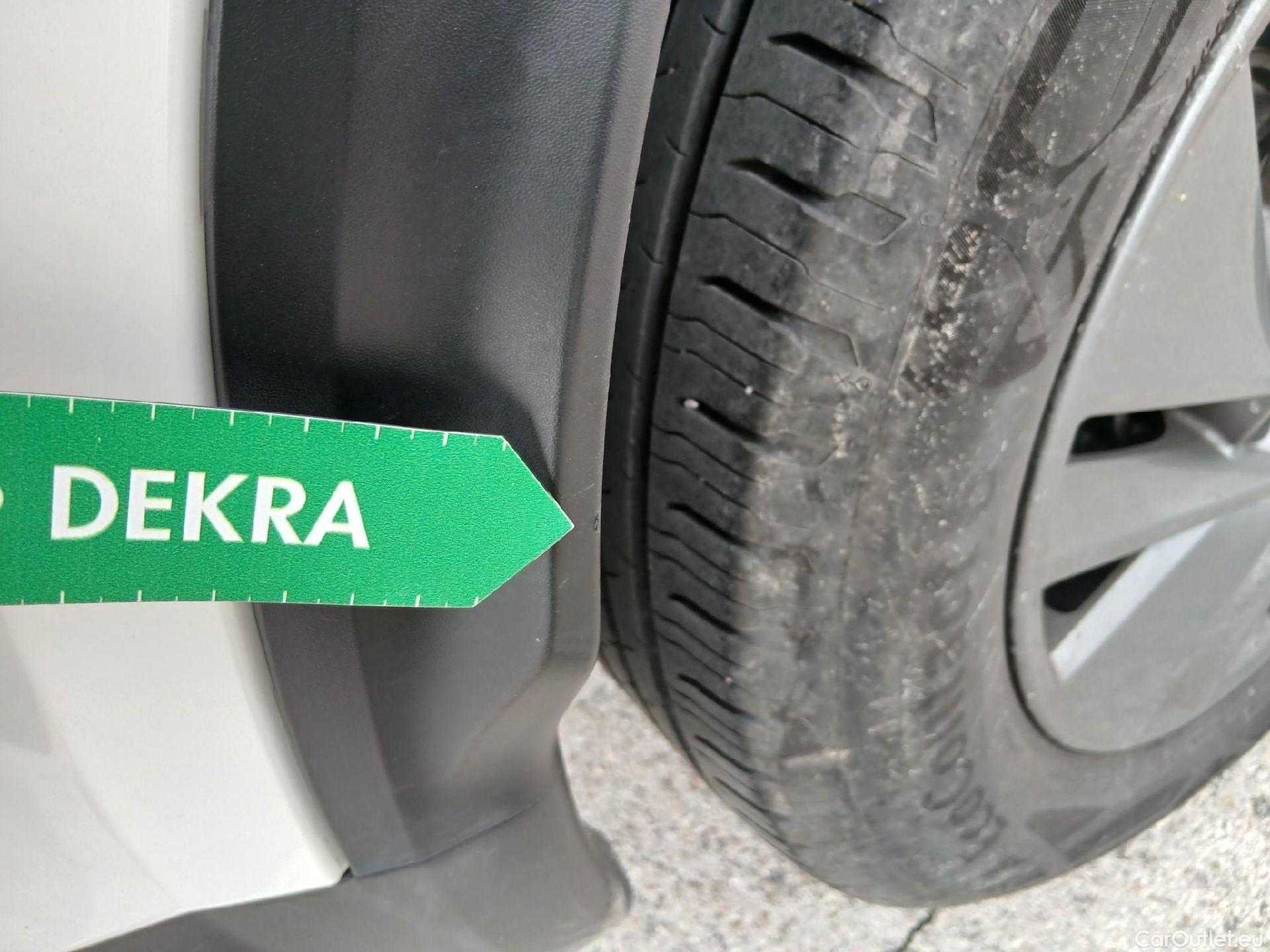  Nissan  Qashqai NISSAN  / 2021 / 5P / todoterreno DIG-T 116kW (158CV) mHEV Xtronic Acenta #13