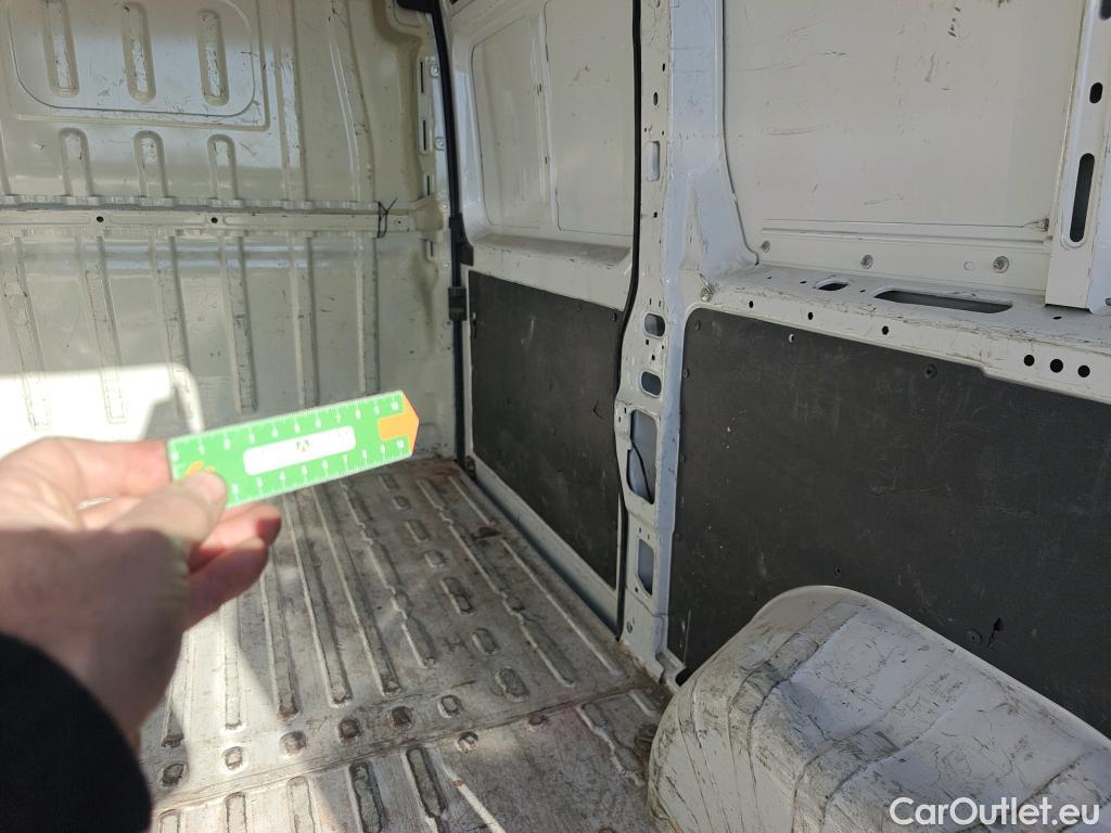  Citroen  Jumper CITROEN  / 2014 / 4P / furgón BlueHDi 103KW (140CV) Furgón 35L2H2 #26