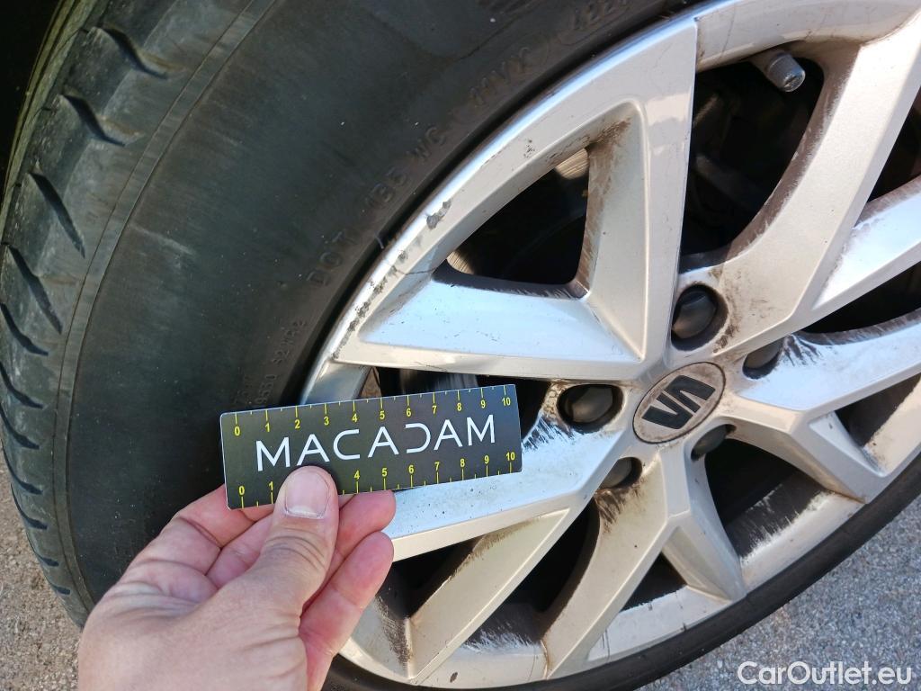  Land Rover  Discovery SEAT Nuevo León / 2020 / 5P / berlina con portón 2.0 TDI 85kW S&S Style Go (AC4) #27