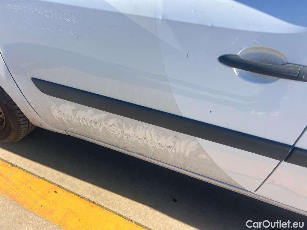  Renault  Kangoo RENAULT  Furgón/2013/3P/furgón derivado de turismo Profesional Blue dCi 59 kW (80CV) #21