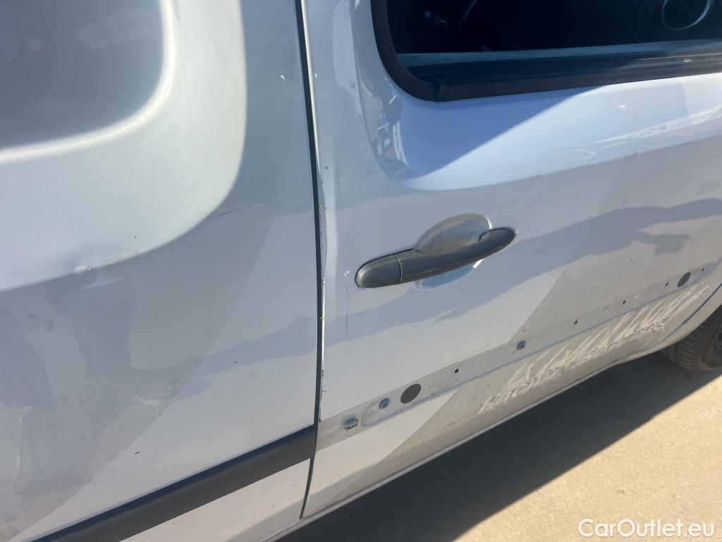  Renault  Kangoo RENAULT  Furgón/2013/3P/furgón derivado de turismo Profesional Blue dCi 59 kW (80CV) #15