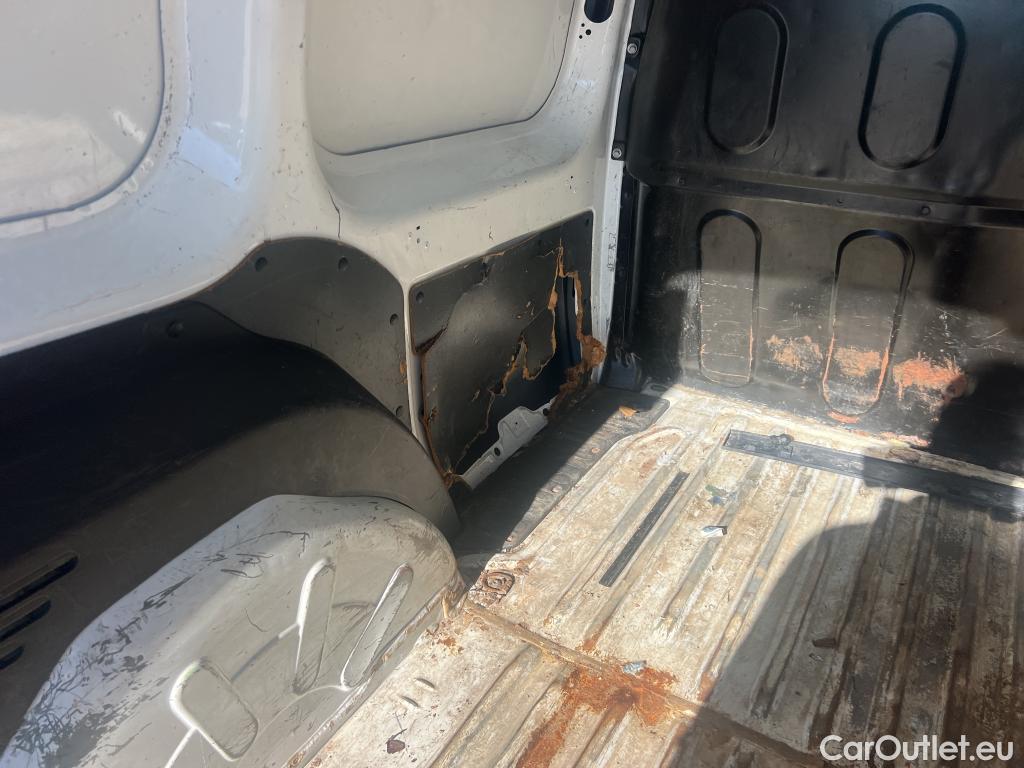  Renault  Kangoo RENAULT  Furgón/2013/3P/furgón derivado de turismo Profesional Blue dCi 59 kW (80CV) #28