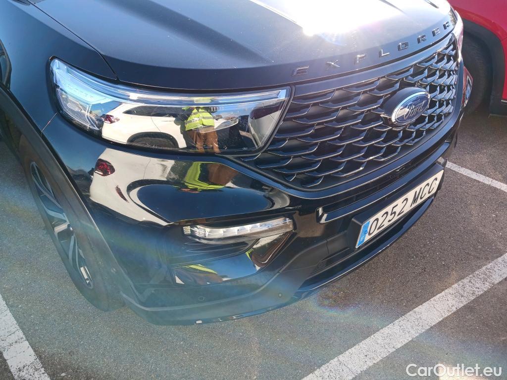  Ford  Explorer  ST-Line Plug-in-Hybrid 4x4 3.0 EcoBoost 455CV AT10 7 Plazas E6d #17
